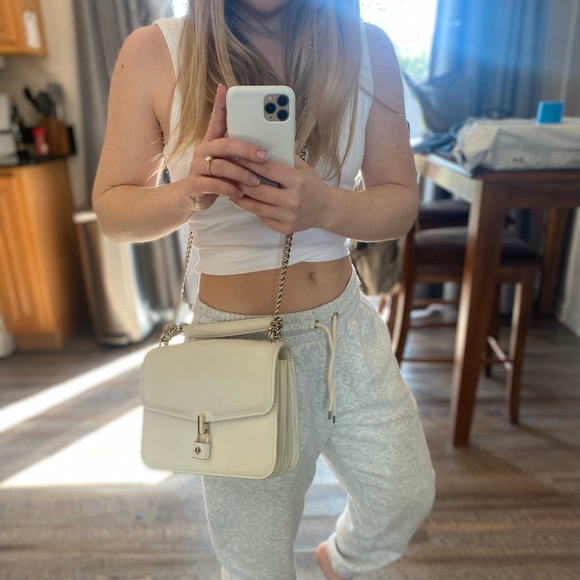 Kate Spade Purse - Picture 5 of 6